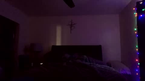 Snapshot of calishop1 chatting on 12.31.24 calishop1 online show from 12.31.24