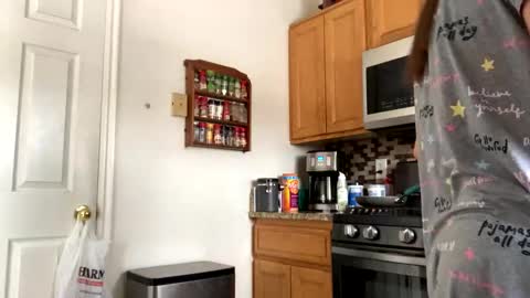 Snapshot of calishop1 chatting on 02.14.25 calishop1 online show from 02.14.25