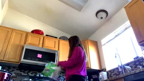 Snapshot of calishop1 chatting on 02.28.25 calishop1 online show from 02.28.25