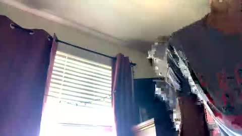 Snapshot of calishop1 chatting on 09.10.25 calishop1 online show from 09.10.25