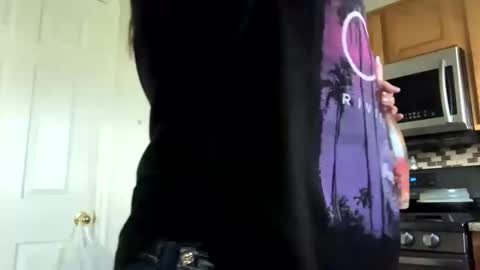 Snapshot of calishop1 chatting on 09.22.25 calishop1 online show from 09.22.25