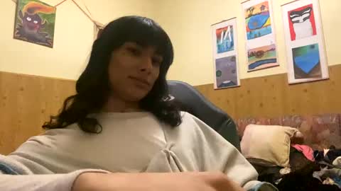 Snapshot of calliemaggotbone chatting on 11.01.25 Sassy Cece online show from 11.01.25