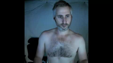 Snapshot of camcrusader chatting on 10.06.25 herp derp online show from 10.06.25