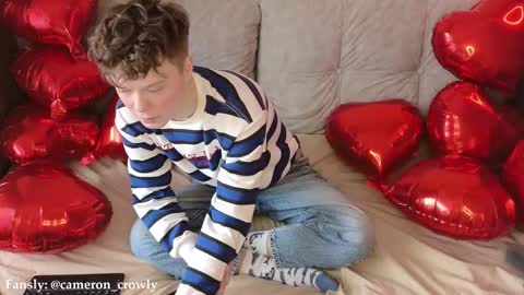 Snapshot of cameron_crowly chatting on 02.14.25 Cameron online show from 02.14.25