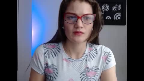Snapshot of camila_ventura chatting on 09.28.25 Camila ventura online show from 09.28.25