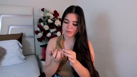 Snapshot of camilasofiia chatting on 02.26.25 Camila online show from 02.26.25