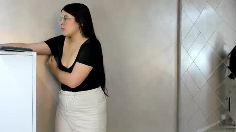 Snapshot of camilasofiia chatting on 09.18.25 Camila online show from 09.18.25