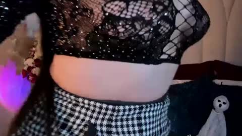 Snapshot of camilasofiia chatting on 10.14.25 Camila online show from 10.14.25