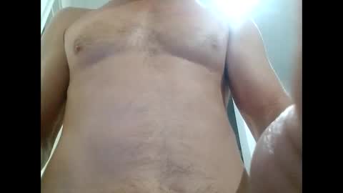 Snapshot of campbell696 chatting on 10.08.25 James81 online show from 10.08.25