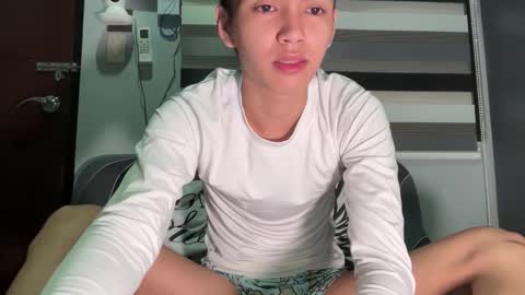 Snapshot of camwithethan chatting on 10.23.25 Ethan online show from 10.23.25