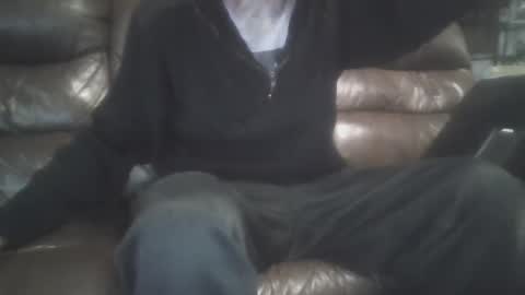 Snapshot of canadianchris1007 chatting on 12.28.24 Chris online show from 12.28.24