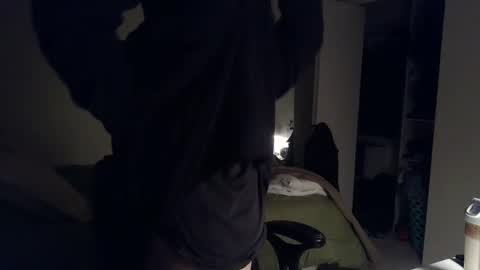 Snapshot of canadianstud18 chatting on 01.20.25 Devon online show from 01.20.25