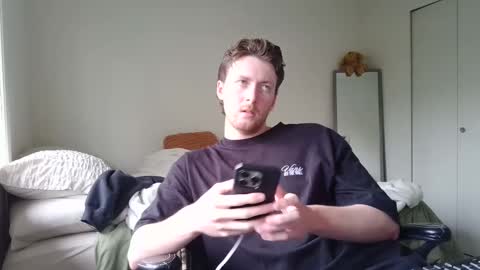 Snapshot of canadianstud18 chatting on 01.29.25 Devon online show from 01.29.25