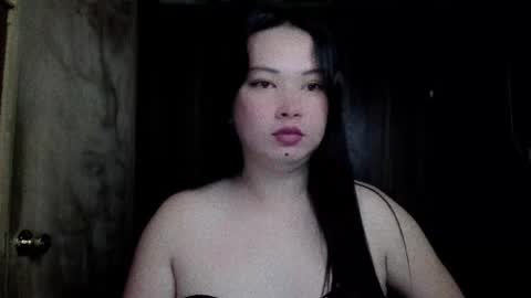 Snapshot of candiiice18 chatting on 11.03.25 candiiice18 online show from 11.03.25