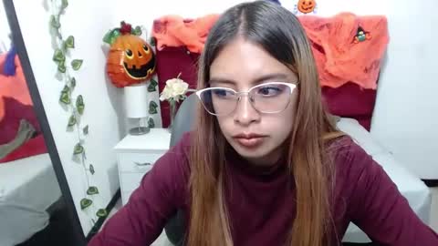 Snapshot of candy_antonella390 chatting on 10.22.25 candy_antonella390 online show from 10.22.25