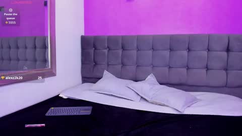 Snapshot of candypoppyy77 chatting on 10.03.25 Candypoppyy77 online show from 10.03.25