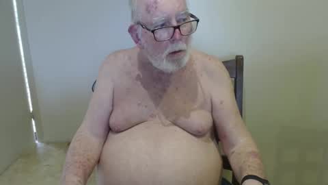 Snapshot of capt5105 chatting on 01.27.25 capt5105 online show from 01.27.25