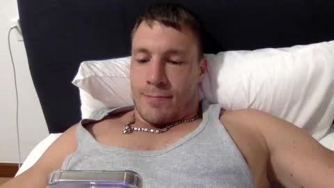 Snapshot of capt_oliver chatting on 01.14.25 follow my twitter  online show from 01.14.25