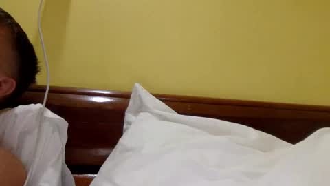 Snapshot of capt_oliver chatting on 01.30.25 follow my twitter  online show from 01.30.25