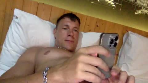 Snapshot of capt_oliver chatting on 02.03.25 follow my twitter  online show from 02.03.25