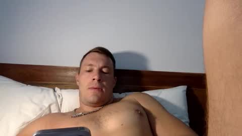 Snapshot of capt_oliver chatting on 10.07.25 follow my twitter  online show from 10.07.25