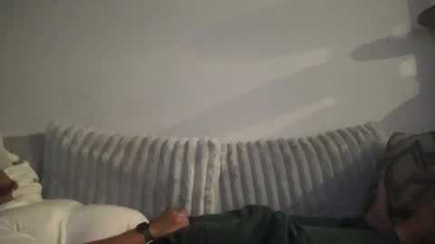 Snapshot of caramelizedzeus chatting on 11.12.25 caramelizedzeus online show from 11.12.25