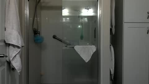 Snapshot of caressluving chatting on 01.30.25 Caressluving online show from 01.30.25