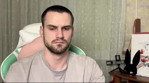 Snapshot of cari_2you chatting on 11.08.25 Cari online show from 11.08.25