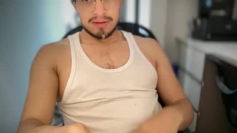 Snapshot of carlcarlinches4 chatting on 09.16.25 carlcarlinches4 online show from 09.16.25