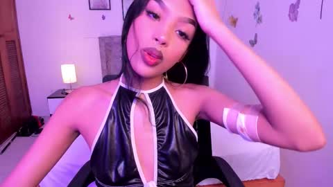 carley lux online show from 10.21.25