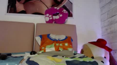 Snapshot of caro_milf_ chatting on 01.29.25 Caro milf  online show from 01.29.25