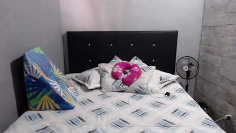 Snapshot of caro_milf_ chatting on 10.25.25 Caro milf  online show from 10.25.25