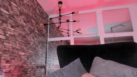 Snapshot of carolay759687 chatting on 12.31.24 carolay759687 online show from 12.31.24