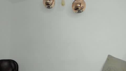 Snapshot of carolay759687 chatting on 01.18.25 carolay759687 online show from 01.18.25