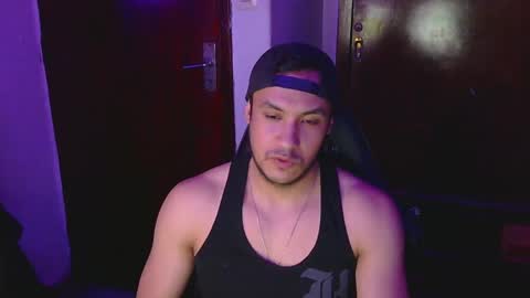 Snapshot of casas_oom chatting on 01.10.25 online show from 01.10.25