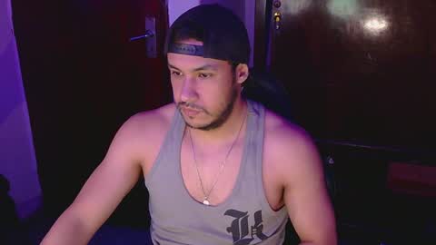 Snapshot of casas_oom chatting on 01.18.25 online show from 01.18.25