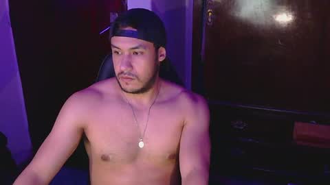 Snapshot of casas_oom chatting on 01.18.25 online show from 01.18.25