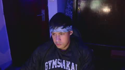 Snapshot of casas_oom chatting on 03.08.25 online show from 03.08.25