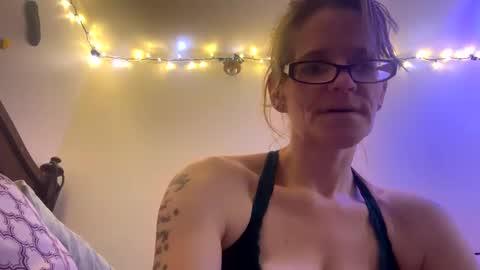 Snapshot of casidy1 chatting on 03.08.25 casidy1 online show from 03.08.25