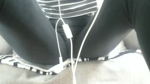 Snapshot of cassandra_joy chatting on 01.06.25 Cassandra joy online show from 01.06.25