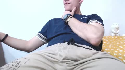 Snapshot of casteryx chatting on 03.07.25 Juan online show from 03.07.25