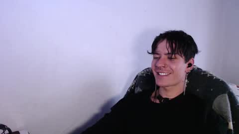 Snapshot of casteryx chatting on 10.01.25 Juan online show from 10.01.25