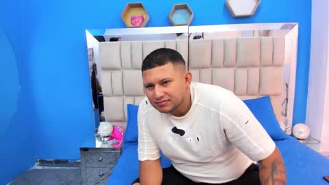 Jhon and Catalina online show from 10.15.25