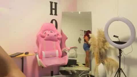 Snapshot of catherine_smith_ chatting on 09.18.25 Catherine online show from 09.18.25