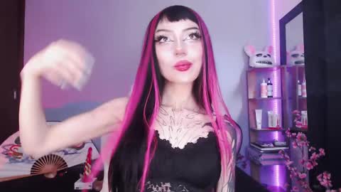 Snapshot of cati_petite chatting on 02.14.25 Cati help me reach my goal of 100 thumbs up again 3 online show from 02.14.25