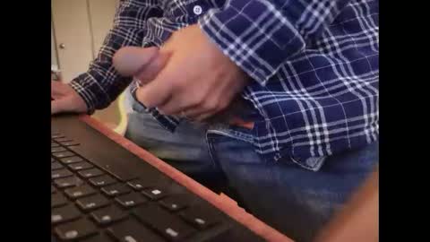 Snapshot of catmandoo21001 chatting on 01.31.25 catmandoo21001 online show from 01.31.25