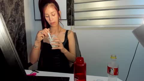 Snapshot of catt_evans1 chatting on 12.05.24 CATT EVANS online show from 12.05.24