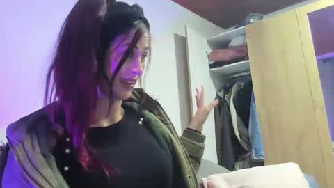 Snapshot of catt_evans1 chatting on 12.28.24 CATT EVANS online show from 12.28.24