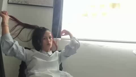 Snapshot of catt_evans1 chatting on 01.15.25 CATT EVANS online show from 01.15.25