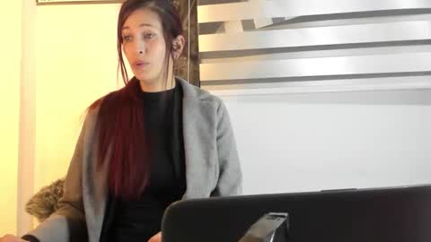 Snapshot of catt_evans1 chatting on 01.21.25 CATT EVANS online show from 01.21.25